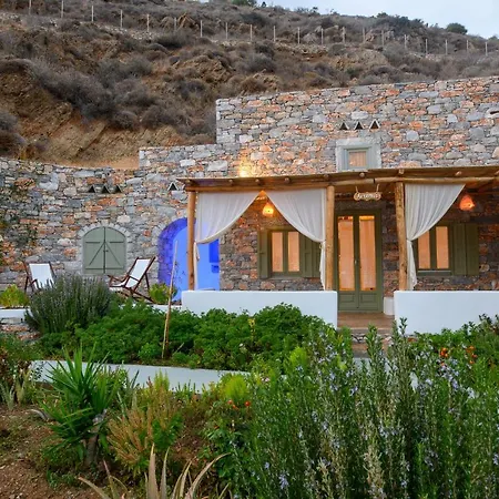 Guest house Aliori Art Caves Aegiali
