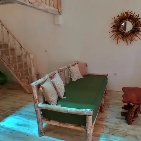 Guest house Aliori Art Caves Aegiali