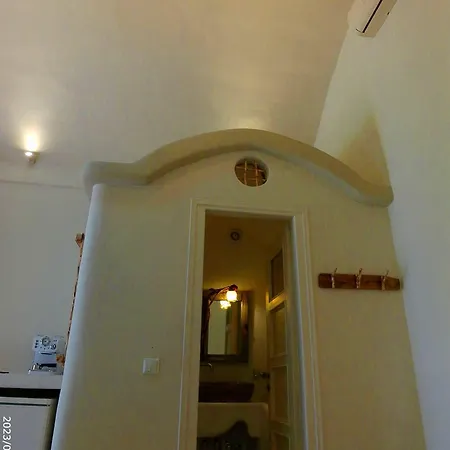 Guest house Aliori Art Caves *